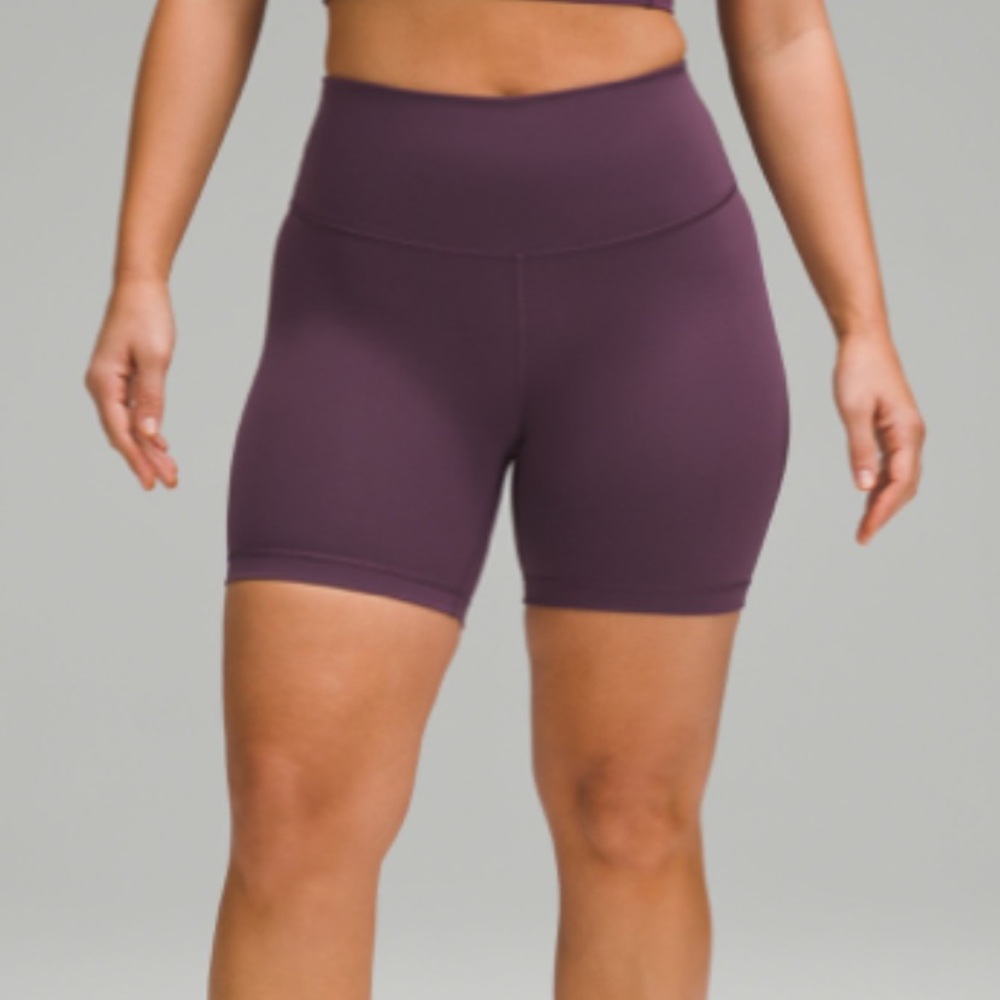 Lululemon Women's Wunder Under Purple Shorts